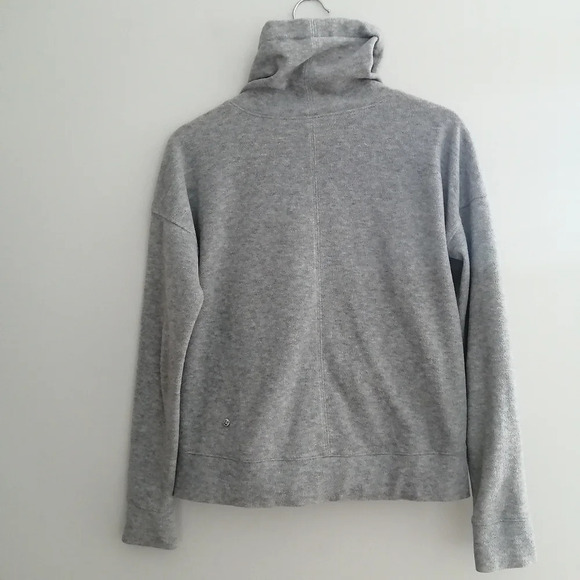 Lululemon Go Forward Fleece Pullover Sweater Light Grey High Cowl Neck Size 4 - Picture 4 of 16